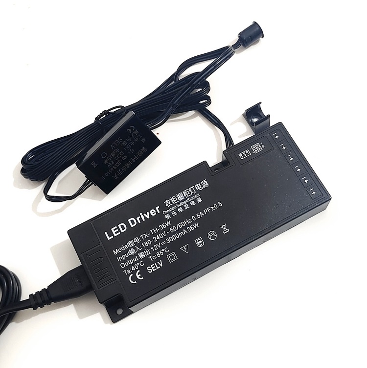 櫥柜電源